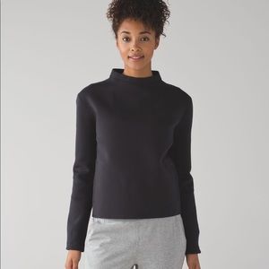 Lululemon City Bound Turtleneck